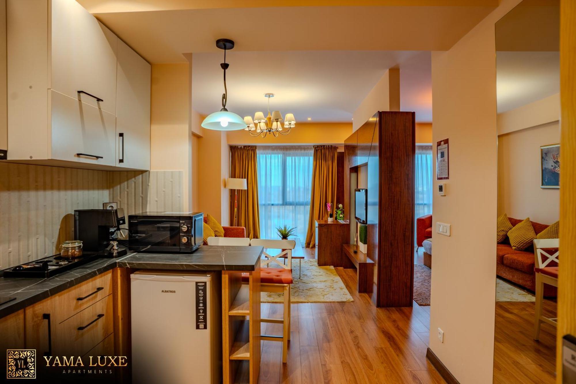 Presidential Luxury Apartments With Amazing View - Yamaluxe Boekarest Buitenkant foto